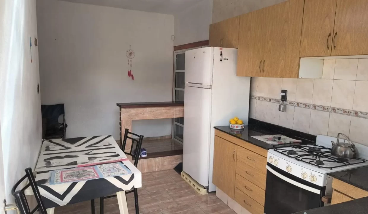 37593bfb-fe47-4349-be10-9ca03b0ec963_u_large