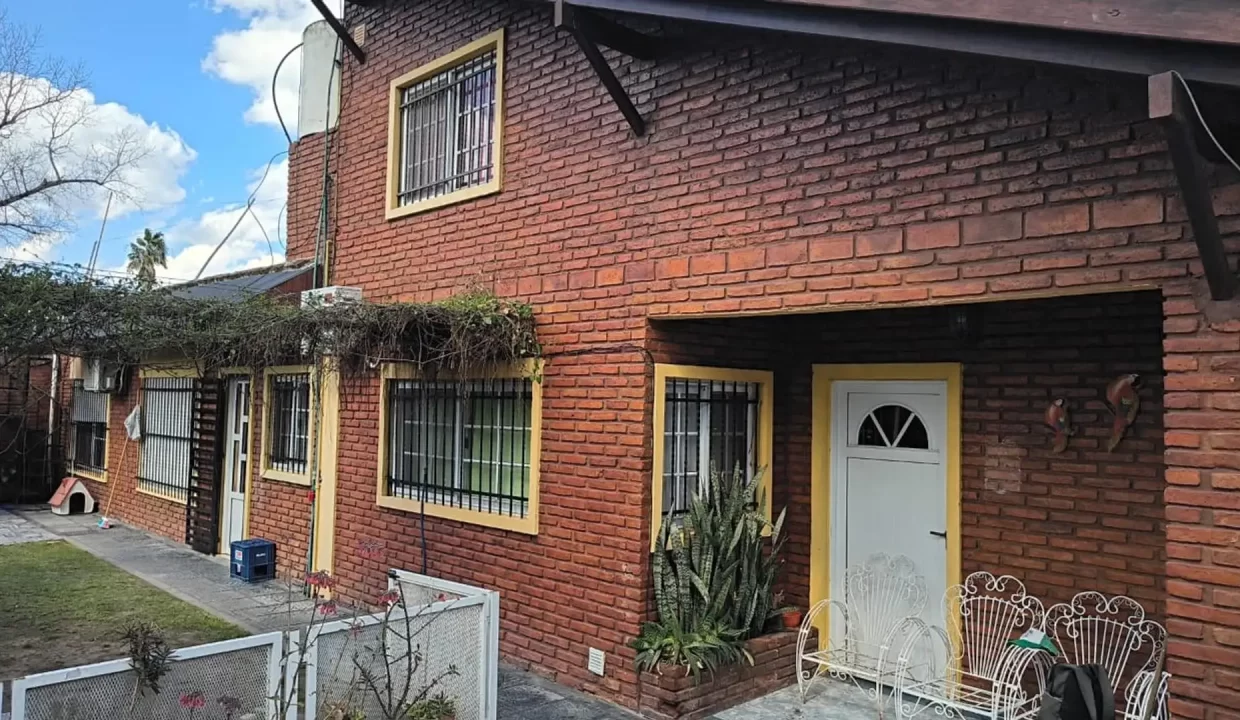 a54ef3a0-6f67-484f-920b-4c8f56dfe0e9_u_large